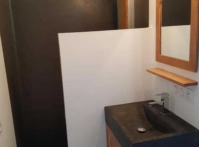 Angers Green Lodge Angers